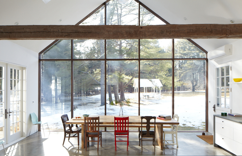 Floating Farmhouse' glorious, sun-filled kitchen.